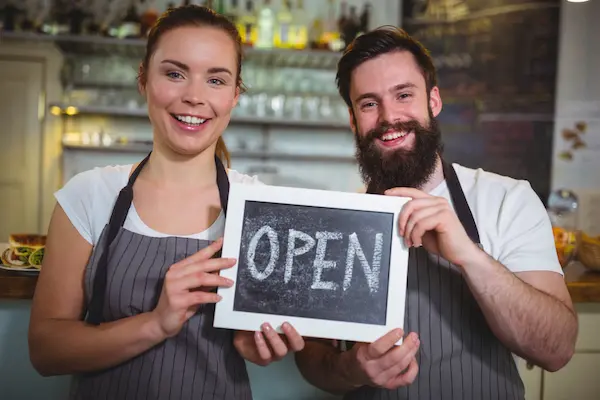 כיצד לבחון ולבחון את התחרות בשוק לפני פתיחת עסק חדש